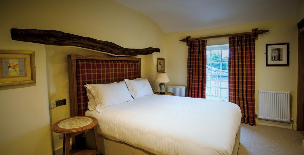 The Fleece Inn Shireshead Exterior photo